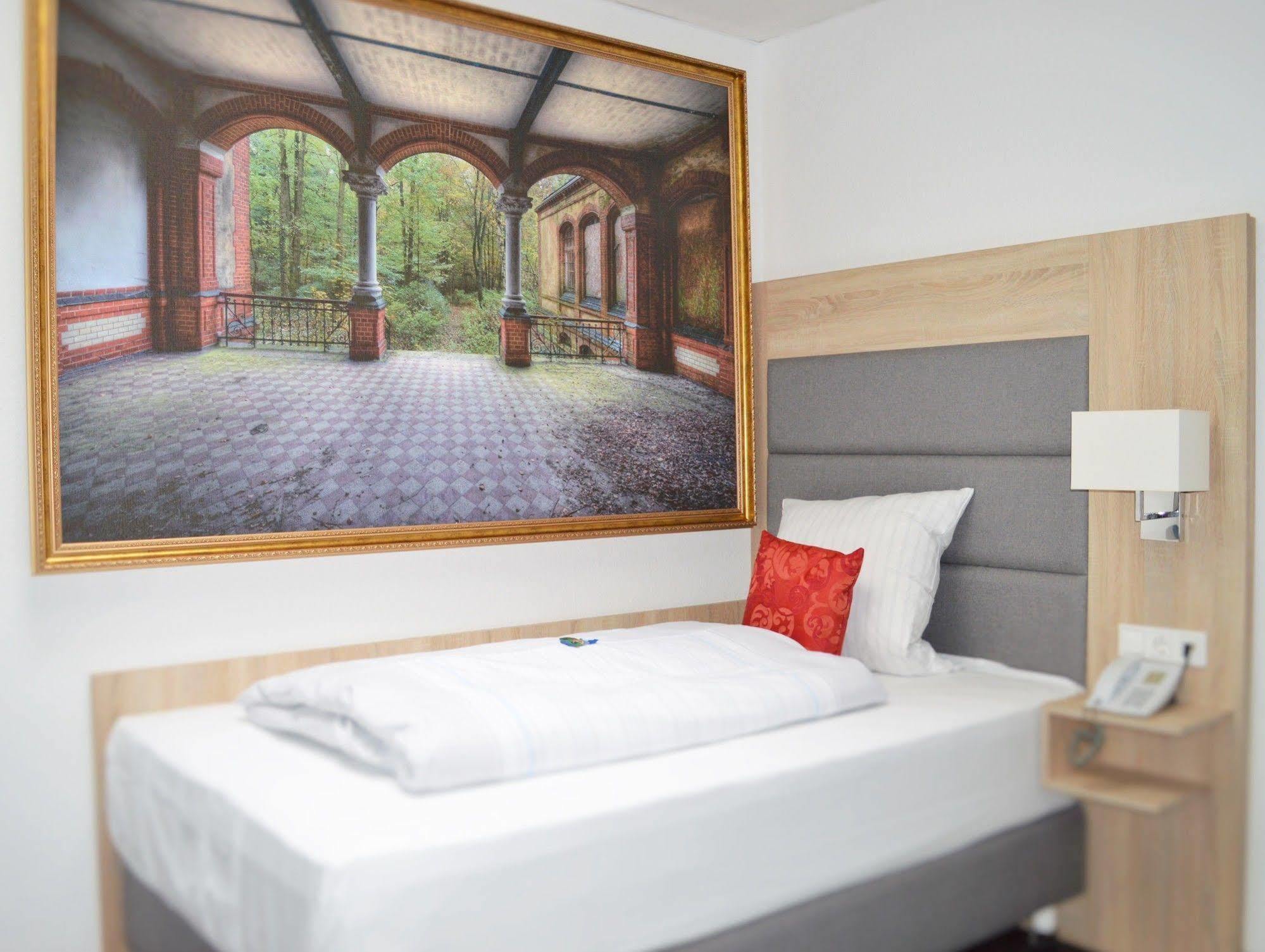 Pallas Hotel Darmstadt Eksteriør bilde
