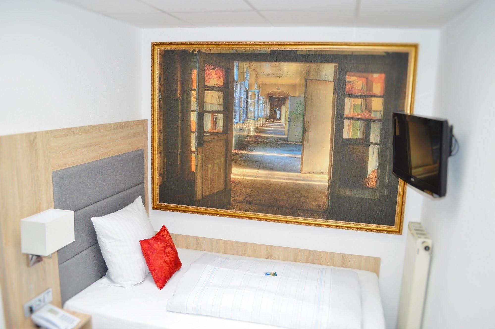 Pallas Hotel Darmstadt Eksteriør bilde